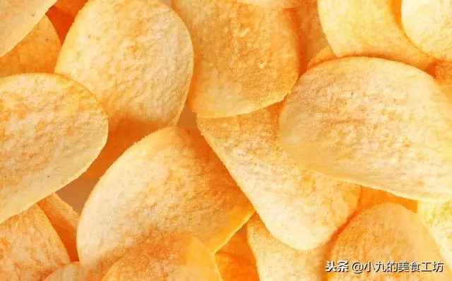 30年廚師透露:炸薯片做好這2點,焦香又酥脆,全家都愛吃