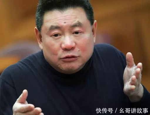 玩過關之琳,養過蔡少芬,今66歲換腎得子,獎勵老婆500億!