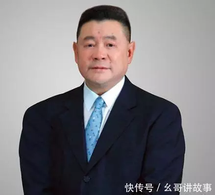 玩過關之琳,養過蔡少芬,今66歲換腎得子,獎勵老婆500億!