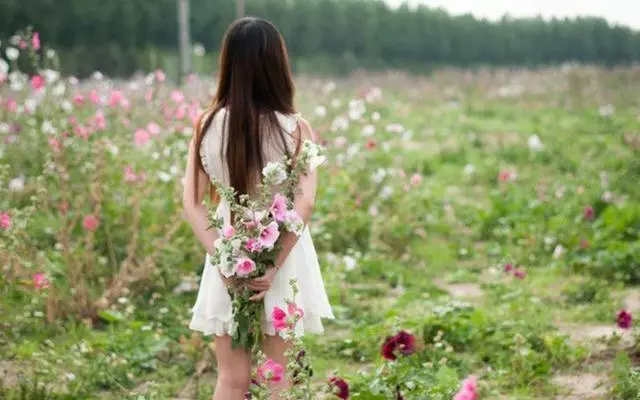 女子分手三個月後,收到男友發來的3張圖片,打開一看傻了眼