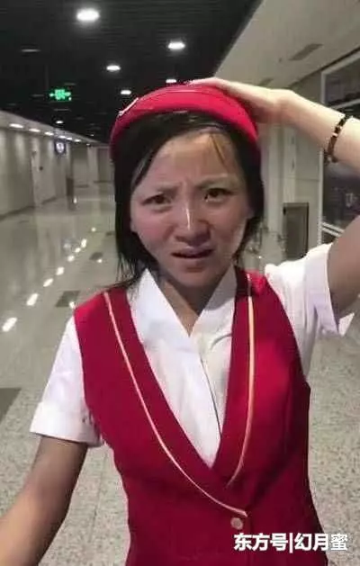 「素顏空姐」走紅!現場3分鐘化妝後,美艷模樣判若兩人!網友直呼:再也不相信空姐了