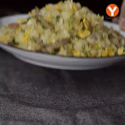偷學五星大廚炒飯秘訣 教你做出粒粒分明的Q彈蛋炒飯~