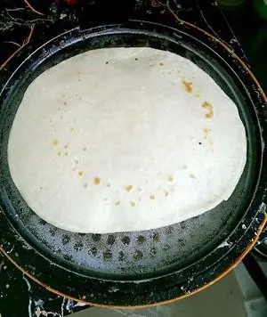 烙大餅的家常做法,看著就好吃哦