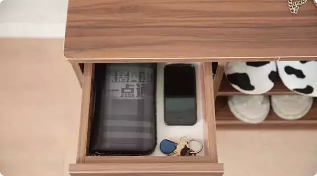 錢包用錯顏色,竟會讓你破財, 想招財,一定要用這3種顏色的錢包