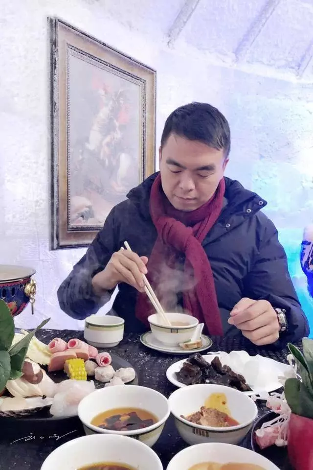 在零下30度的冰宮裡吃火鍋是種什麼體驗?南方遊客:我想流汗!