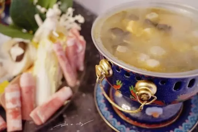 在零下30度的冰宮裡吃火鍋是種什麼體驗?南方遊客:我想流汗!