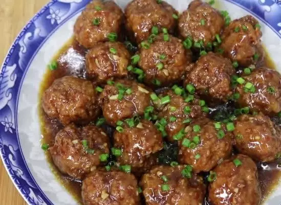豆腐別再紅燒了,試試這種做法,一頓能吃個2斤,味道鮮美還簡單