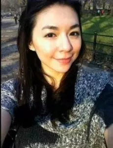 顏清標4個兒子「全把校花娶走」看到孫子合照才知道基因有多狂!