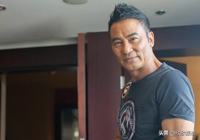 任達華女兒13歲走秀,氣質不輸一線模特,網友我又初戀了