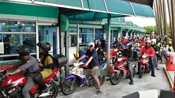 大馬33歲男子,被新加坡取消工作準證,遣返回國!另有4人因同一原因被遣返……