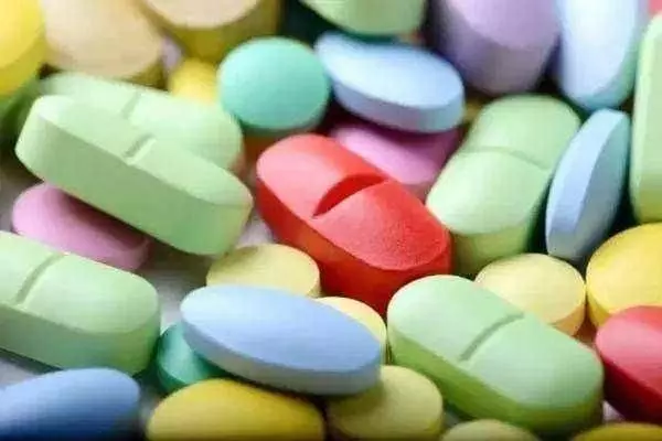 大年初一當天,讓老公褲袋裡放一張紙幣,好運一整年