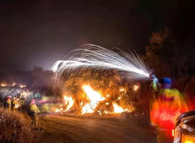這組照片會讓你 「火起來」,一般人卻不敢去拍