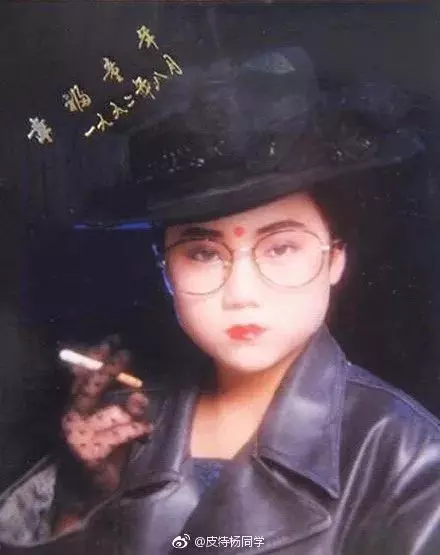 這輩子做過最後悔的事,就是拍了這些「莫名羞恥」的沙雕照片...