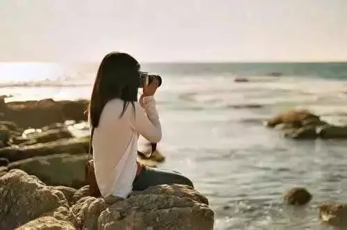 父親瞞著母親出軌二十年,當我查出「小 三」是誰後,不禁讓我左右為難!!