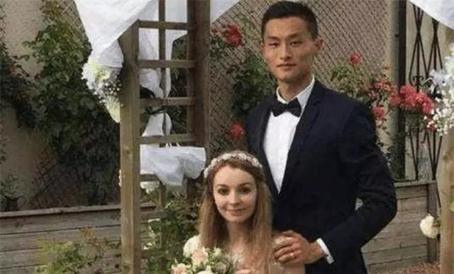 法國岳母來看望貧窮的中國女婿,到了之後不敢相信:這裡是哪裡?