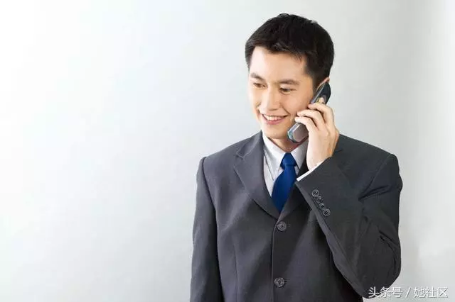 同學有難我借他一萬,母親生病我讓他還錢,他的回覆讓我淚流滿面