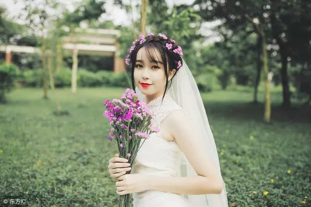 你想讓你家人過好日子,想養著妹妹,可以,我們離婚,我不妨礙你