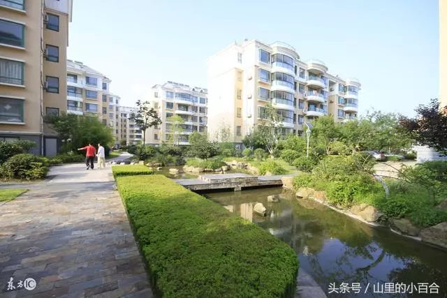 結婚陪嫁20萬,婆婆送我一套房,看到房子時,我不敢接鑰匙