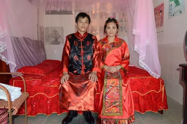 丈夫去世兒媳每月給婆婆寄一千,婆婆死後留下一段錄音,聽完大哭