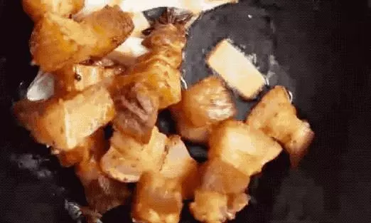 紅燒肉只需一個簡單小妙招,吃起來不油不膩,不學會後悔!