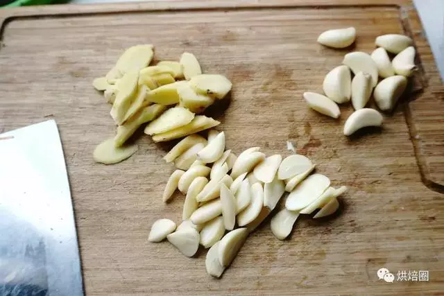 有種下飯菜叫醬黃瓜 可別小看它 咯吱爽脆比肉香!