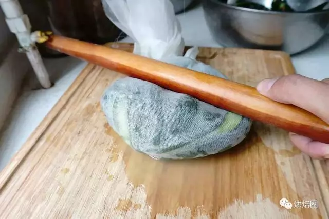 有種下飯菜叫醬黃瓜 可別小看它 咯吱爽脆比肉香!