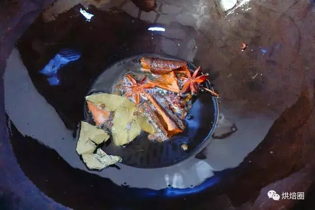有種下飯菜叫醬黃瓜 可別小看它 咯吱爽脆比肉香!
