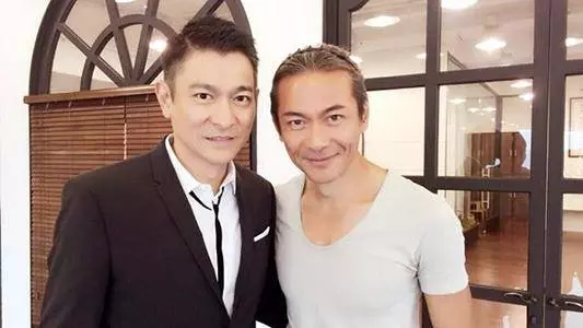 撞臉劉德華的他,初出道被「徒弟」搶冠軍,52歲心酸轉行賣保險