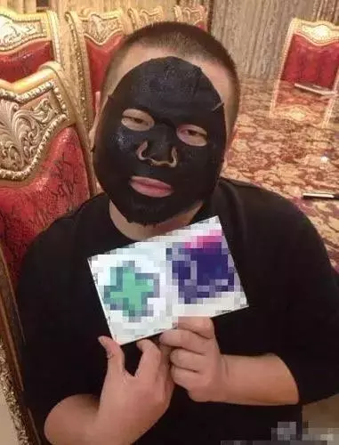 男星也愛敷面膜:鄧倫搞笑,林更新泥石流,分分鐘想扯掉王俊凱的