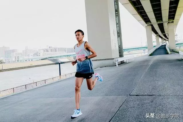 那些零下20度還出門晨跑的人,起床時究竟對自己說了些什麼?