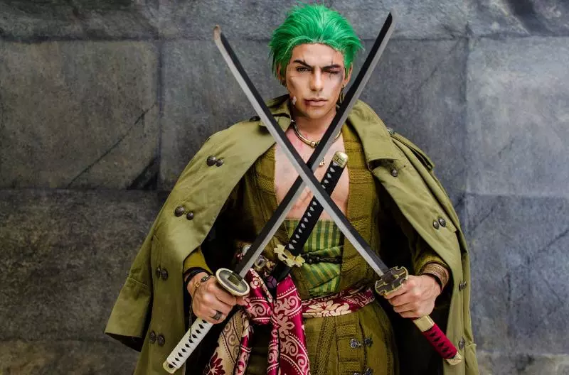 他曾是cosplay世界大賽冠軍,這次他挑戰海賊王裡的「鷹眼」密佛格,讓網友大呼根本神還原