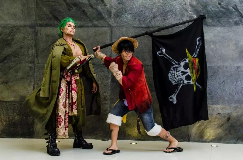 他曾是cosplay世界大賽冠軍,這次他挑戰海賊王裡的「鷹眼」密佛格,讓網友大呼根本神還原