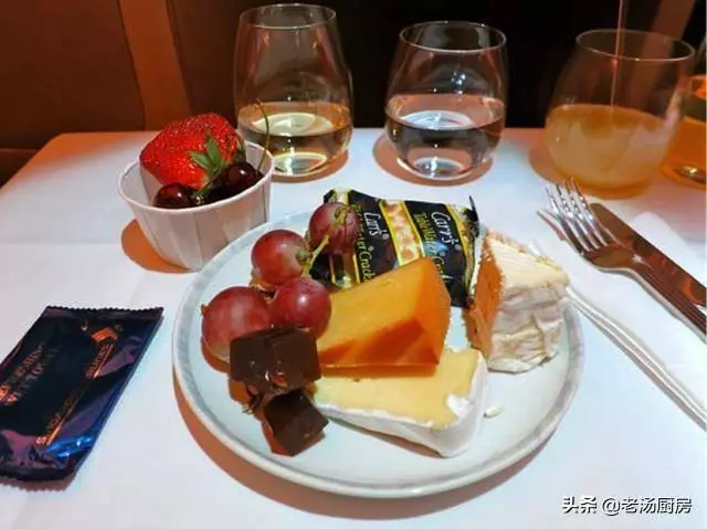 各大航空公司飛機餐大比拼:吃過的太多,好吃的卻寥寥無幾!