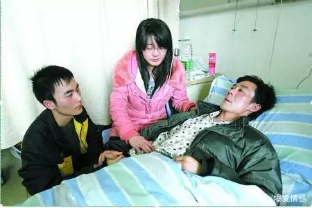 繼父生病後,我一個人照顧,繼父去世後留給我的東西讓我撕心裂肺