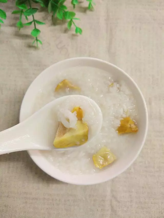 大米加上這菜，是女性的「養顏粥」，一天吃一碗，比做美容強！