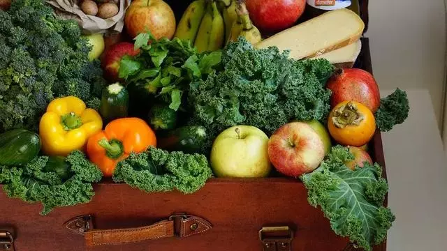 手抖也是病,病根在大腦!如果身體有這三個症狀,可能已經中招了