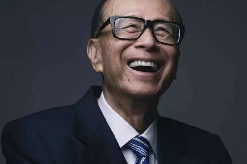 ［震撼世界］首富李嘉誠向世界發出最強預警！