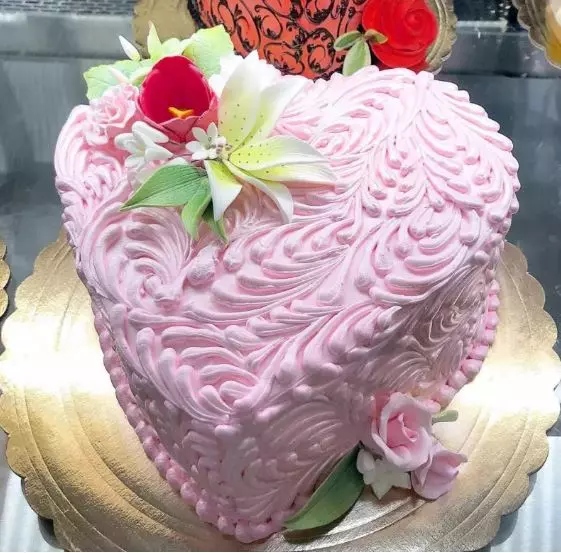 讓專業的來!11張「菜鳥vs專業」的蛋糕裝飾作品 網友:不對比就沒有傷害QQ