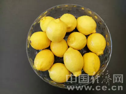 常吃幾種水果 讓你的皮膚越來越水嫩 !