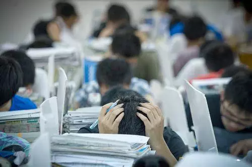 很多人因此「惡習」患上痛風!醫生:它才是尿酸高的兇手