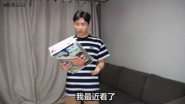 弟弟穿「霸王恐龍裝」要惡整姐姐,可是姐姐的反應居然出人意料!網友爆笑:電影看太多XD