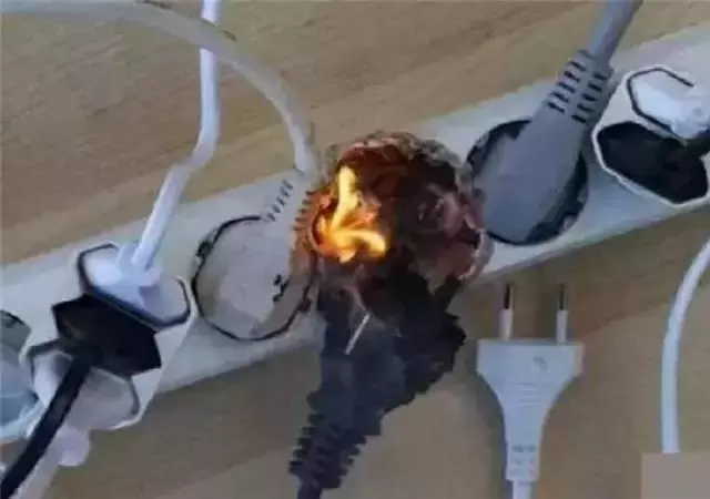 出門家裡電器插頭要不要拔掉,原來很多人都做錯了!