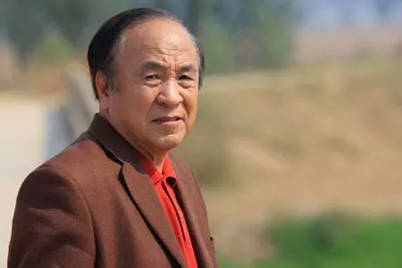 叔叔養我七年,嬸嬸生病我轉了三萬,看到爸爸的簡訊,從頭涼到腳
