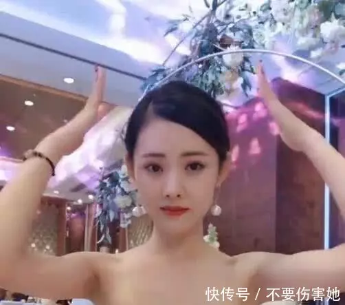 幼師伴娘紅了,表演拍手舞真美,網友:現在讀幼兒園來得及嗎!