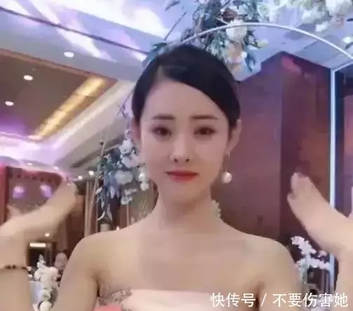 幼師伴娘紅了,表演拍手舞真美,網友:現在讀幼兒園來得及嗎!