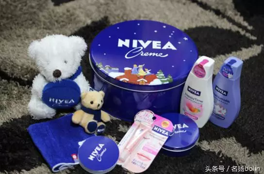 日本女生人手一罐的「妮維雅霜」竟有這7種高效使用法,只要睡前塗抹一次,女人皮膚白嫩!
