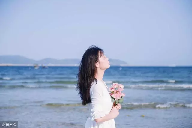 大姑子離婚後搬來住,我反對,丈夫說:「我給你租房,你搬出去」