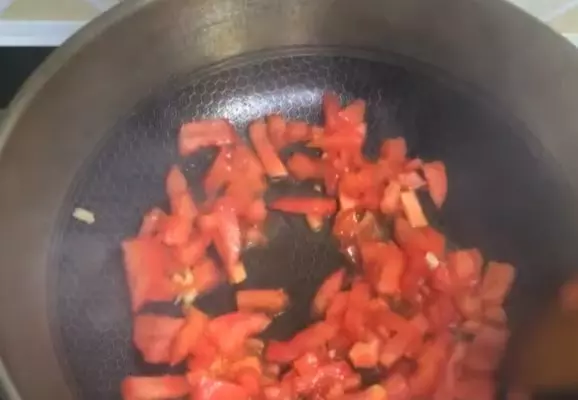 4種鮮美食材煮一鍋素湯,湯鮮味正有營養,酸甜開胃,非常適合秋冬季節