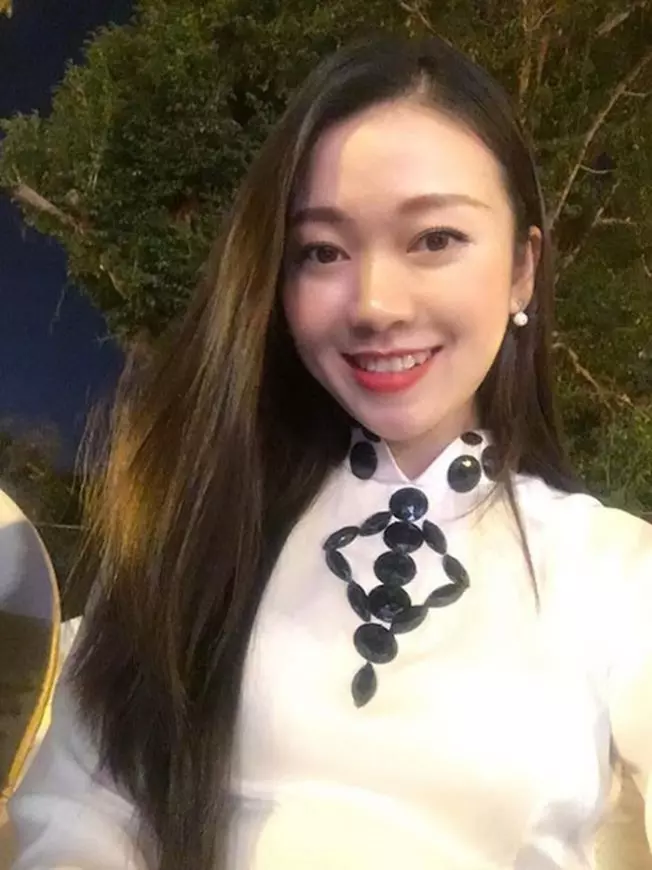 【網戀10個月從未見面!】校花不顧家人反對『堅持嫁外勞』!結婚前才知道『男友竟是富豪』!