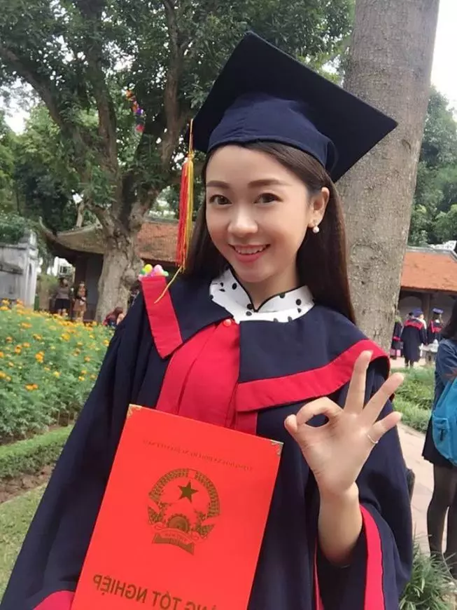【網戀10個月從未見面!】校花不顧家人反對『堅持嫁外勞』!結婚前才知道『男友竟是富豪』!